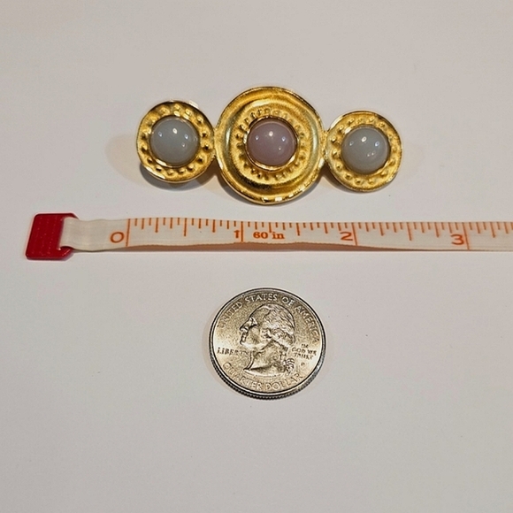 Vintage Givenchy Gripoix and Gold Brooch - Picture 8 of 10